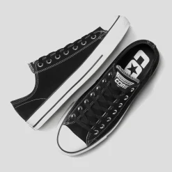 Converse Chuck Taylor All Star Pro Suede Low Top - Black
