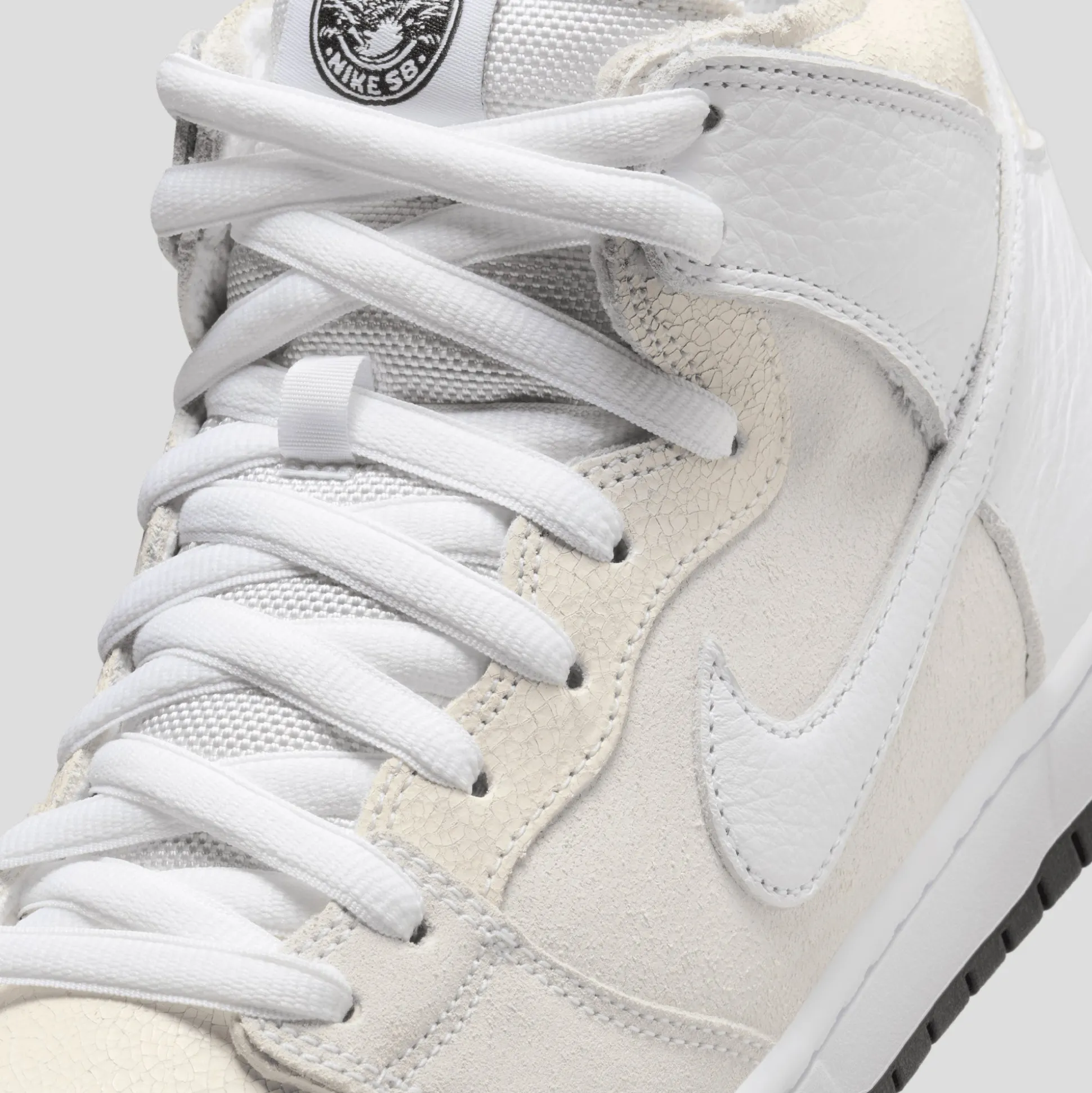 Nike SB & Anti Hero Zoom Dunk High - White / Black