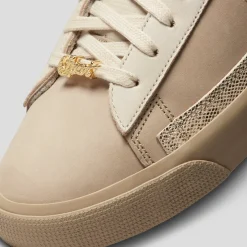 NIKE SB "BLAZER LOW PRO GT" FPAR KHAKI