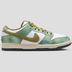 Nike SB Dunk Low Chameleon by Alexis Sablone