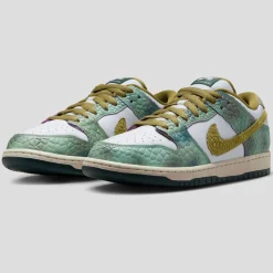 Nike SB Dunk Low Chameleon by Alexis Sablone