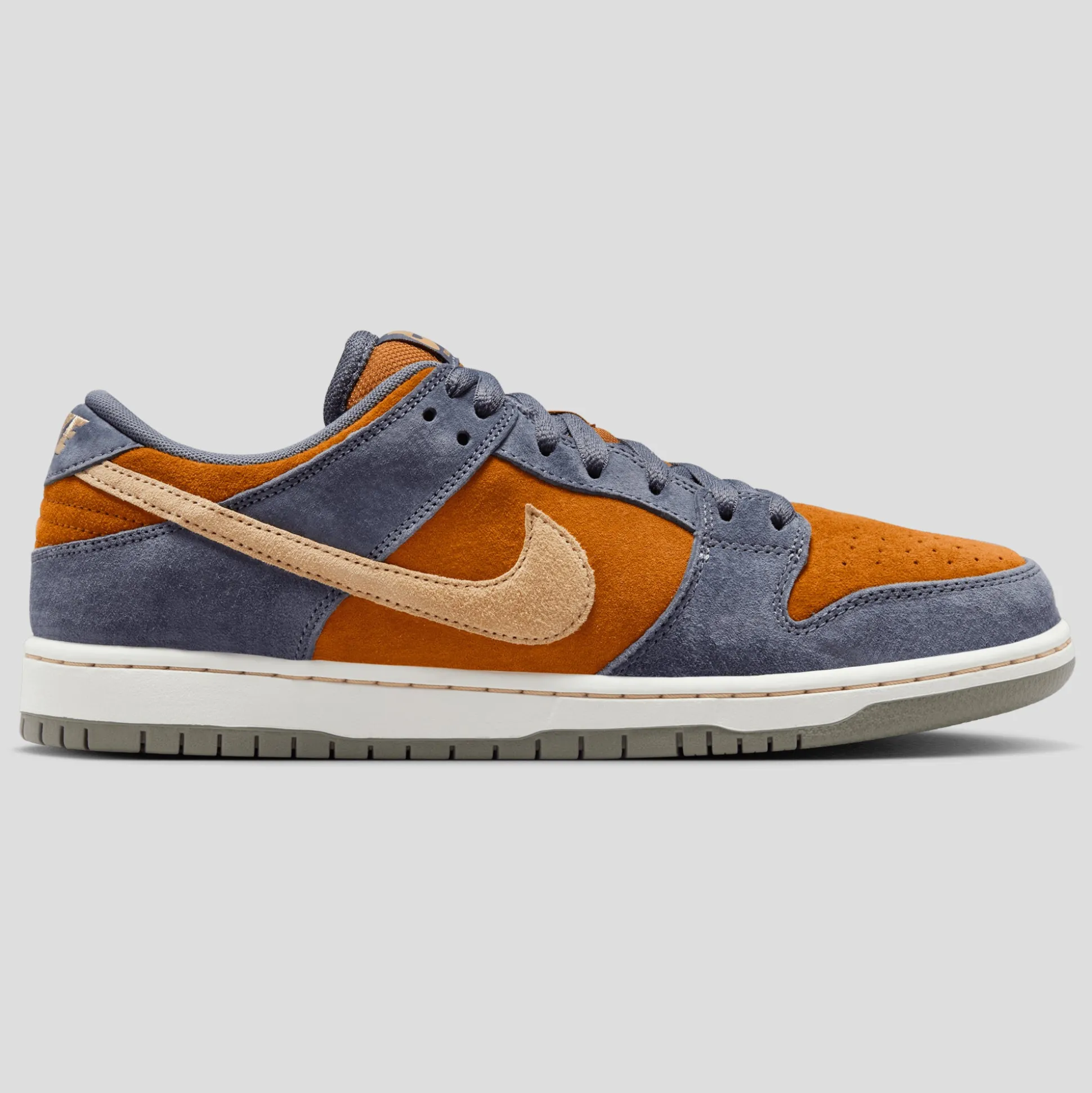 Nike SB Dunk Low Pro - Light Carbon / Sesame