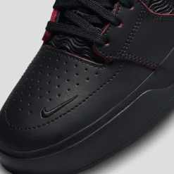 Nike SB Ishod - Black / University Red / Black