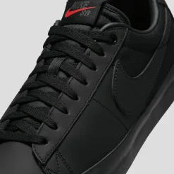 Nike SB Zoom Blazer Low Pro GT ISO - Black / Black