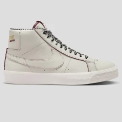 Nike SB & Welcome Madrid Zoom Blazer Mid - Sail / Dark Beetroot