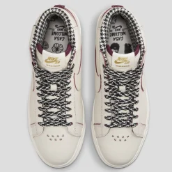 Nike SB & Welcome Madrid Zoom Blazer Mid - Sail / Dark Beetroot