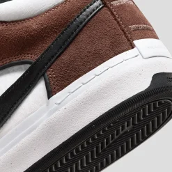 Nike SB React Leo - Chocolate / Black-White-Black