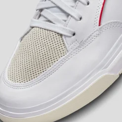 Nike SB React Leo Premium - White / University Red / Midnight Navy